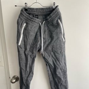 American Eagle - Grey Sweats